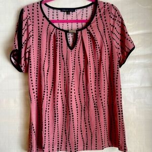 Nice pink with black poker dots blouse.